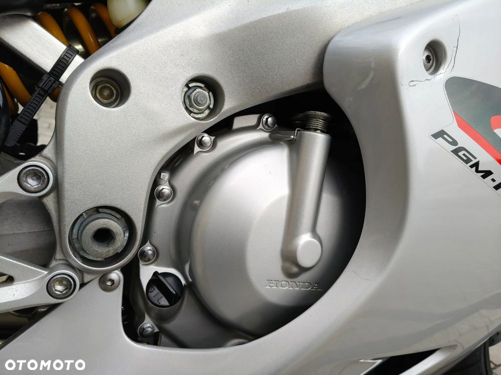 Honda CBR - 14