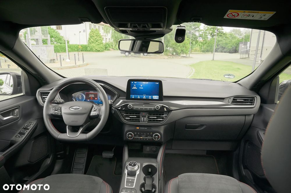 Ford Kuga 2.0 EcoBlue 4x4 ST-LINE X - 27