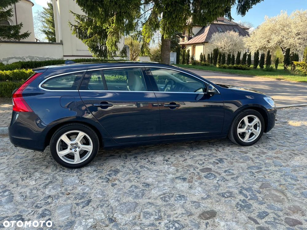 Volvo V60 T4 Summum - 18