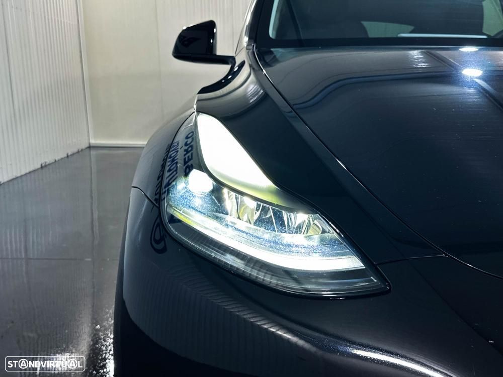 Tesla Model Y Long Range Dual Motor AWD - 15