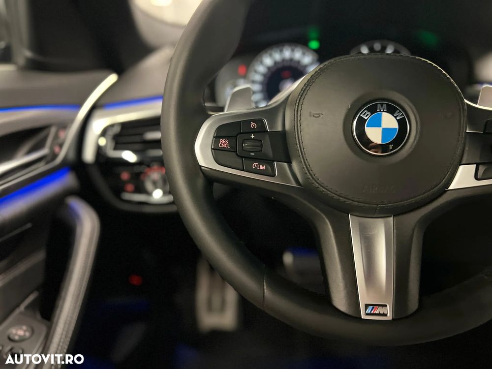 BMW Seria 5 520d xDrive AT - 19