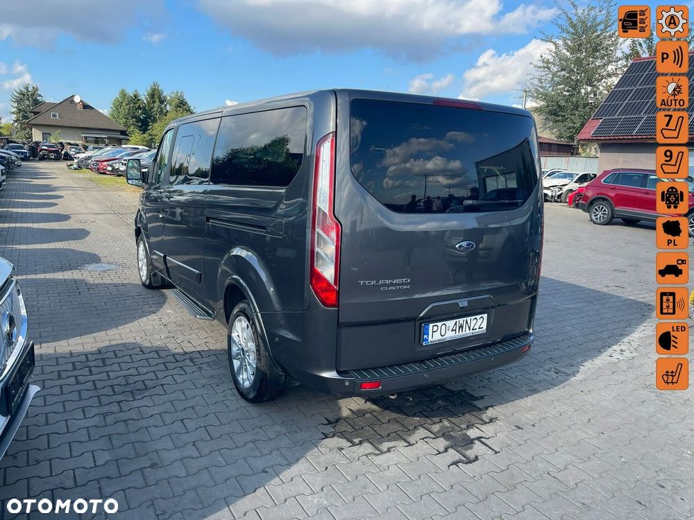 Ford Tourneo Custom