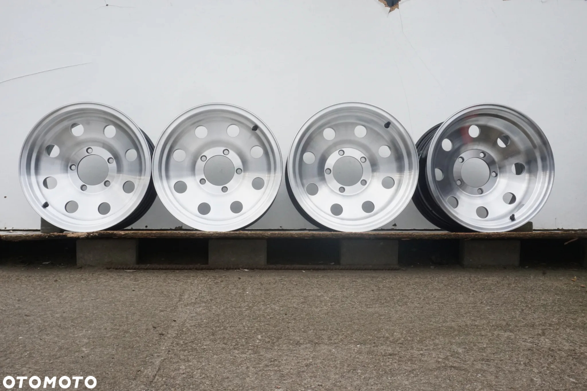 Alcoa Forged 5x139,7 16 8J et0 10J et-10 - 2