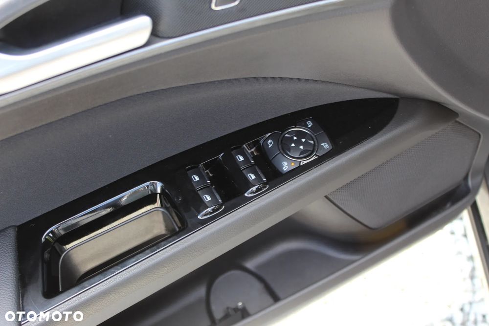 Ford Mondeo 2.0 EcoBlue Titanium - 12
