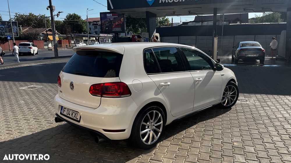 Volkswagen Golf 2.0 GTI DSG - 3
