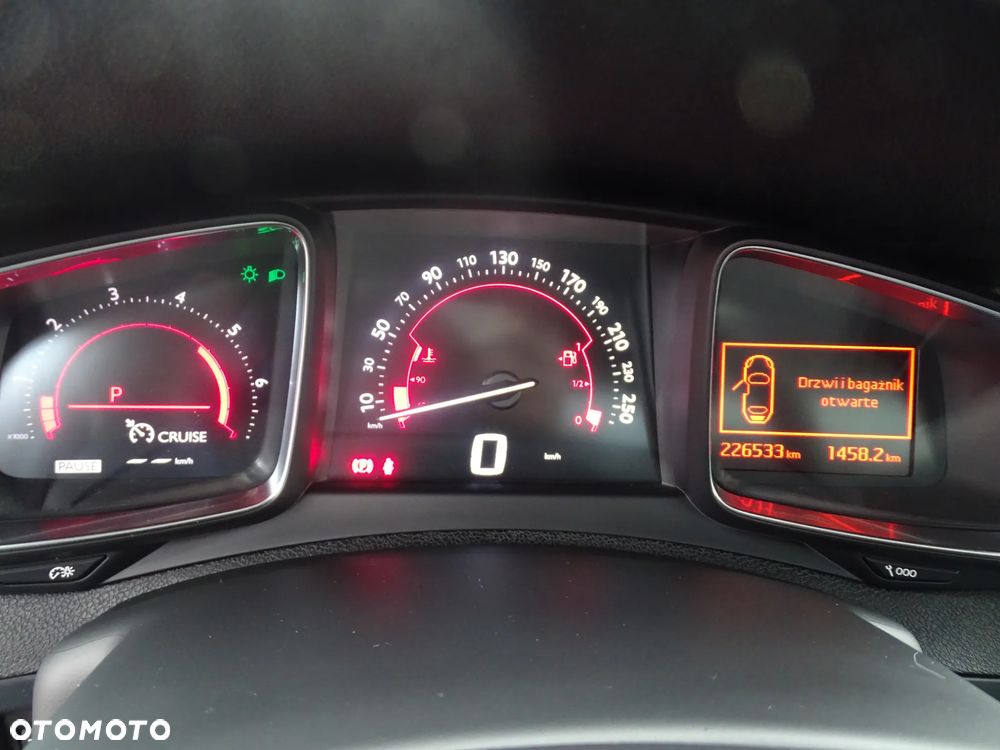 Citroën DS5 HDi 165 Business - 28