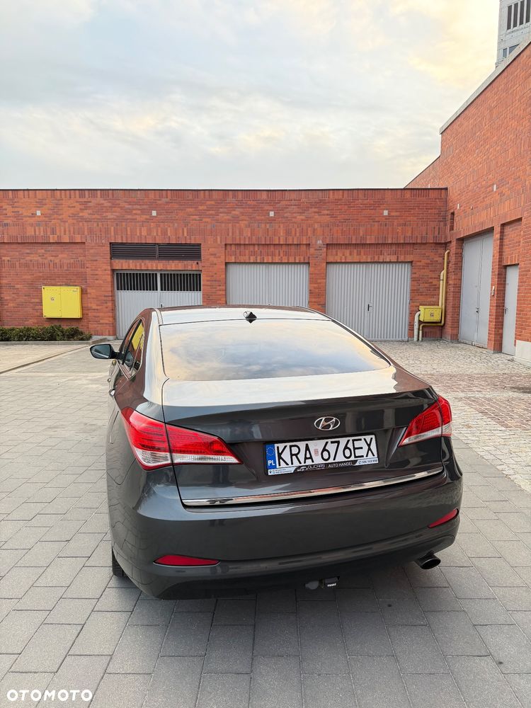 Hyundai i40 1.6 GDI Comfort + - 19