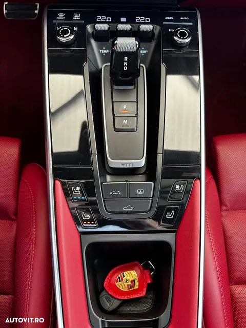 Porsche 992 - 12