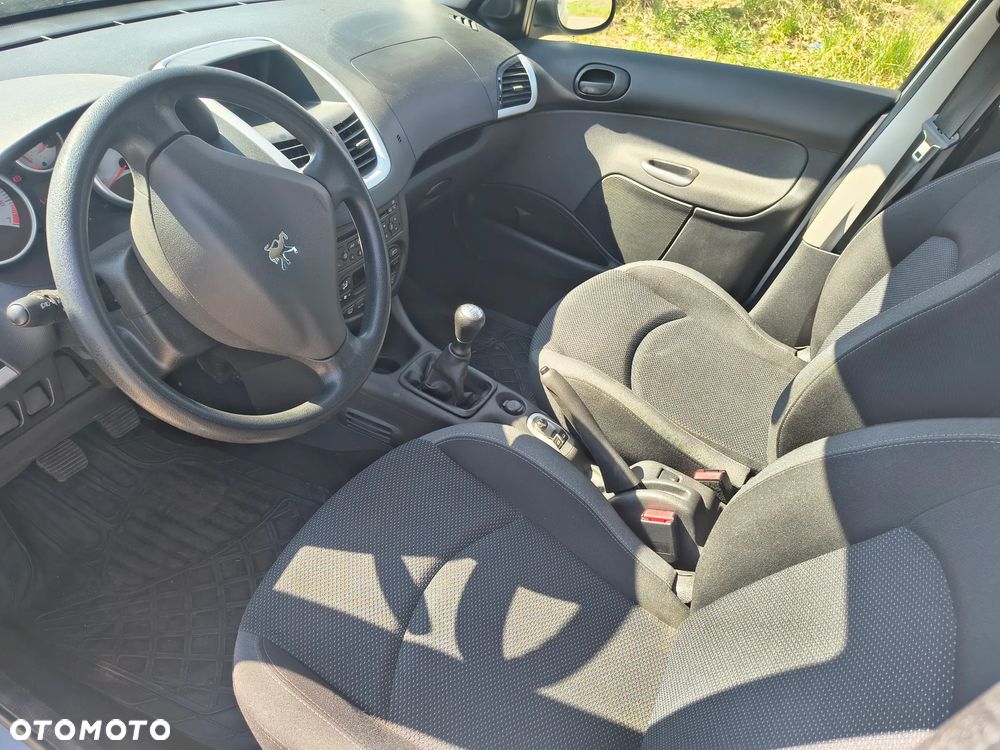 Peugeot 206 plus 75 - 15