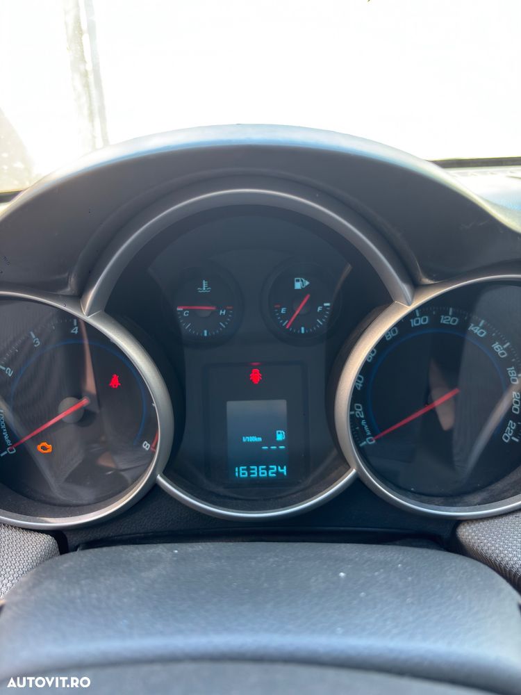 Chevrolet Cruze 1.6 LS Plus G2 - 8
