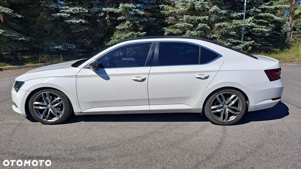 Skoda Superb 2.0 TDI Style DSG - 6
