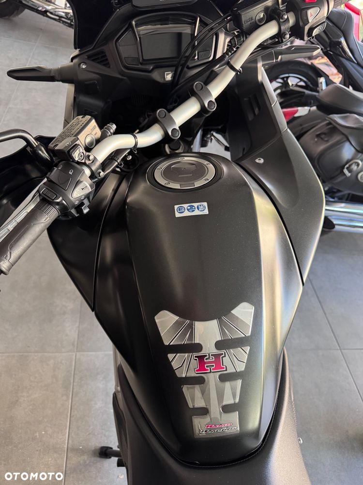 Honda VFR - 10