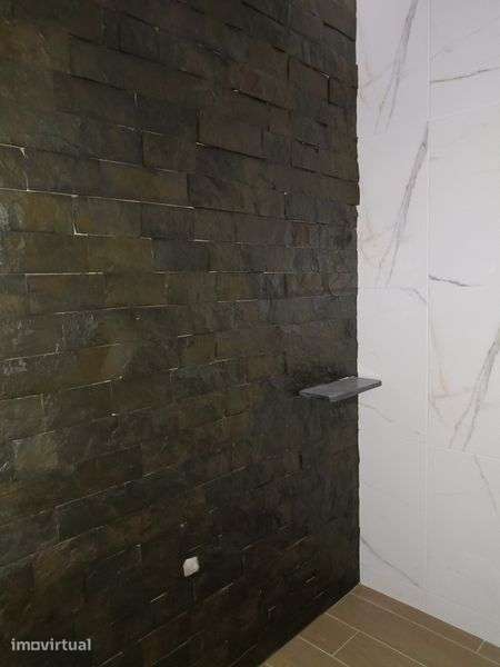Moradia V2 remodelada em Alpiarça - Grande imagem: 3/11