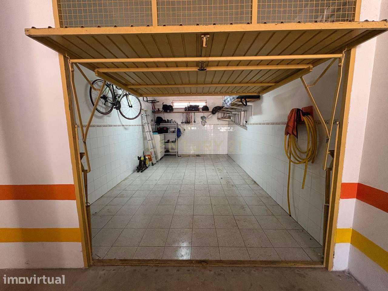 Garagem no Centro de Santa Cruz - Grande imagem: 3/7