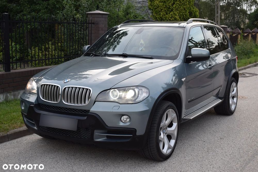 BMW X5 4.8i xDrive - 1