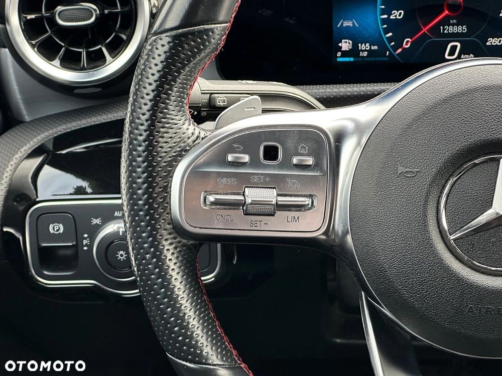 Mercedes-Benz CLA - 10