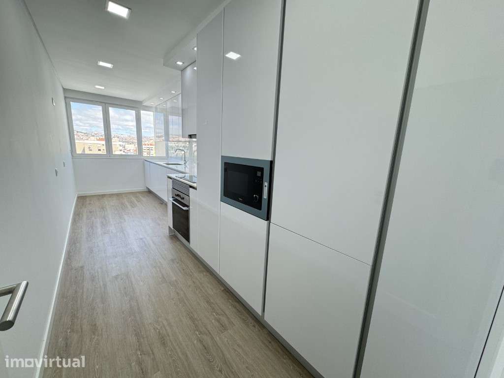 T2 Remodelado - Alfornelos - Grande imagem: 2/13