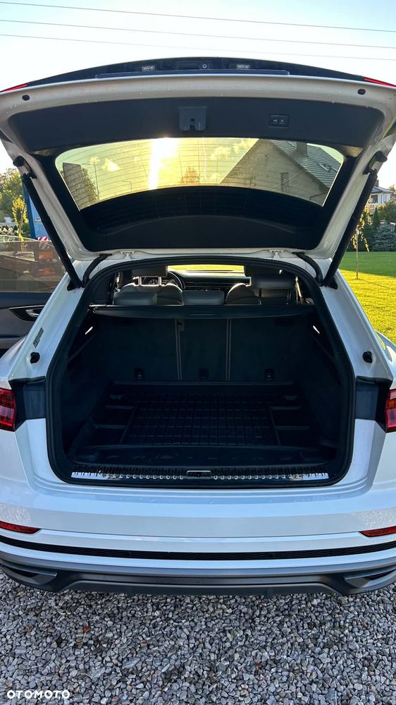 Audi Q8 - 13