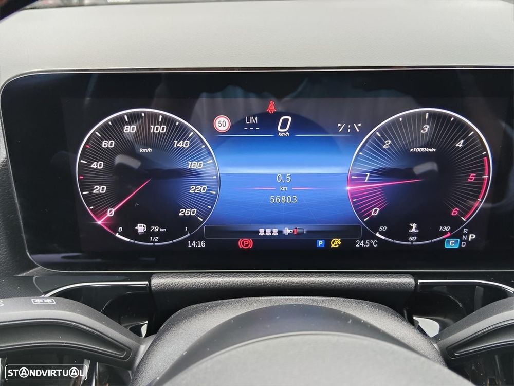 Mercedes-Benz GLA 180 d AMG Line - 14