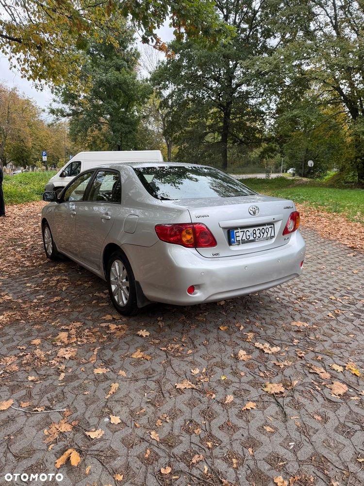 Toyota Corolla - 5