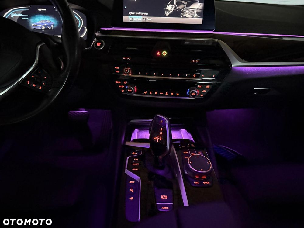 BMW Seria 5 530e iPerformance xDrive Sport Line sport - 10