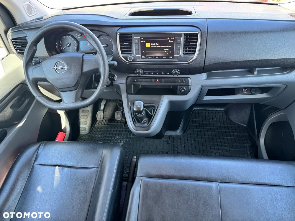 Opel vivaro - 8