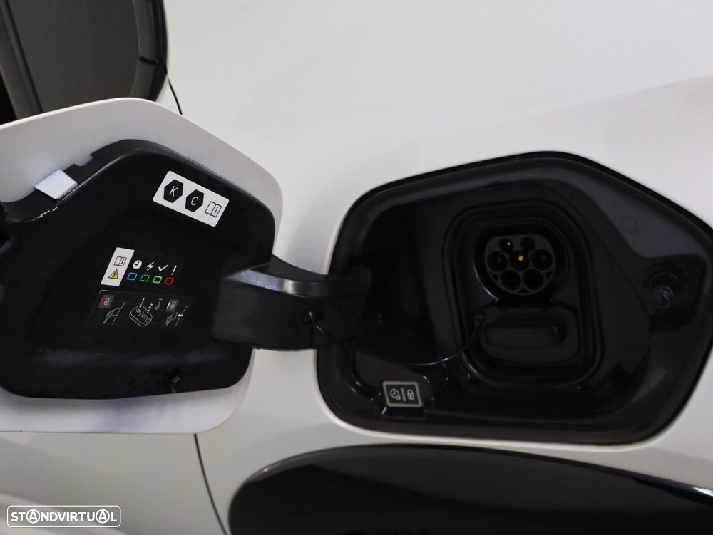 Peugeot e-208 50 kWh Allure - 23