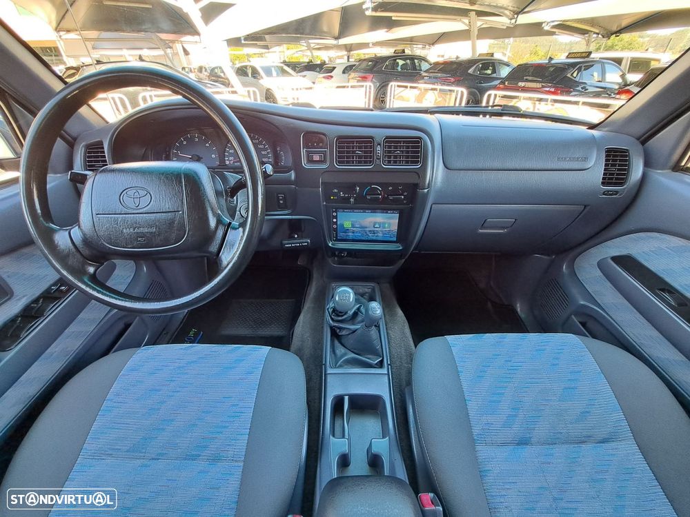 Toyota Hilux Tracker 2.5 TD 4WD (33LNG8) - 14