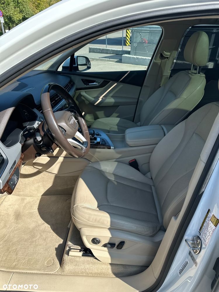 Audi Q7 - 22