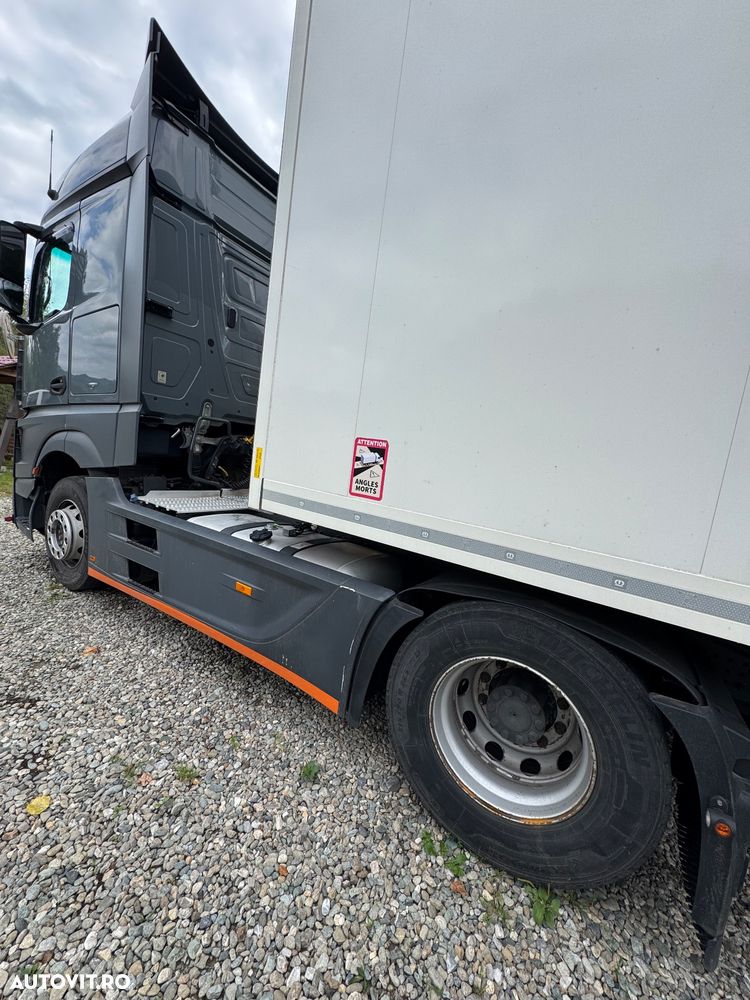 Mercedes-Benz Actros - 9