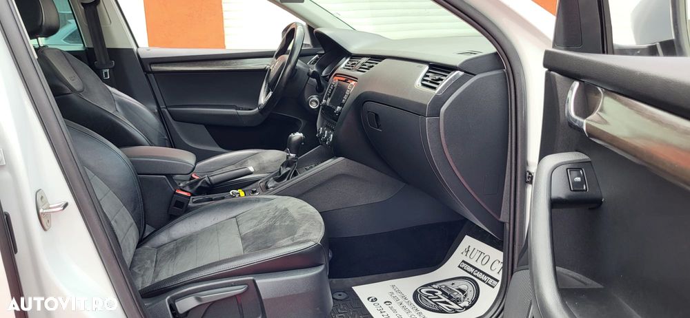 Skoda Octavia 2.0 TDI 4x4 DSG Scout - 29