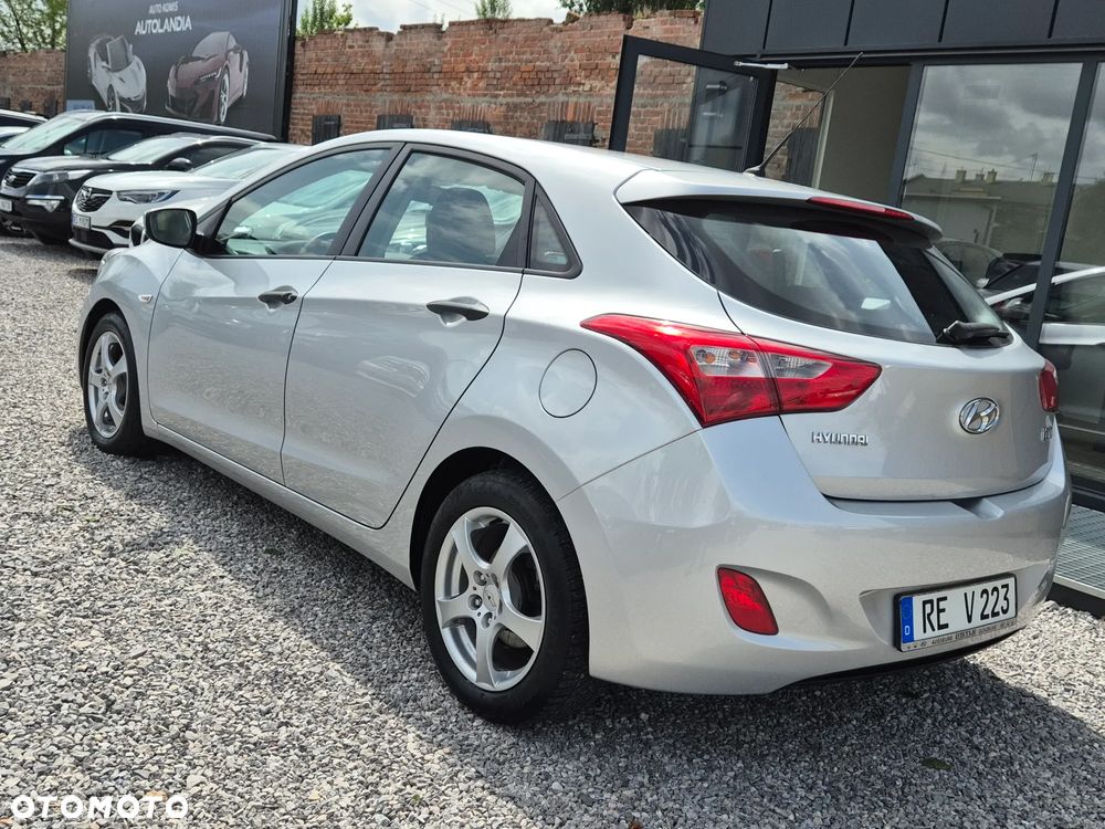 Hyundai i30 1.4 Comfort - 9