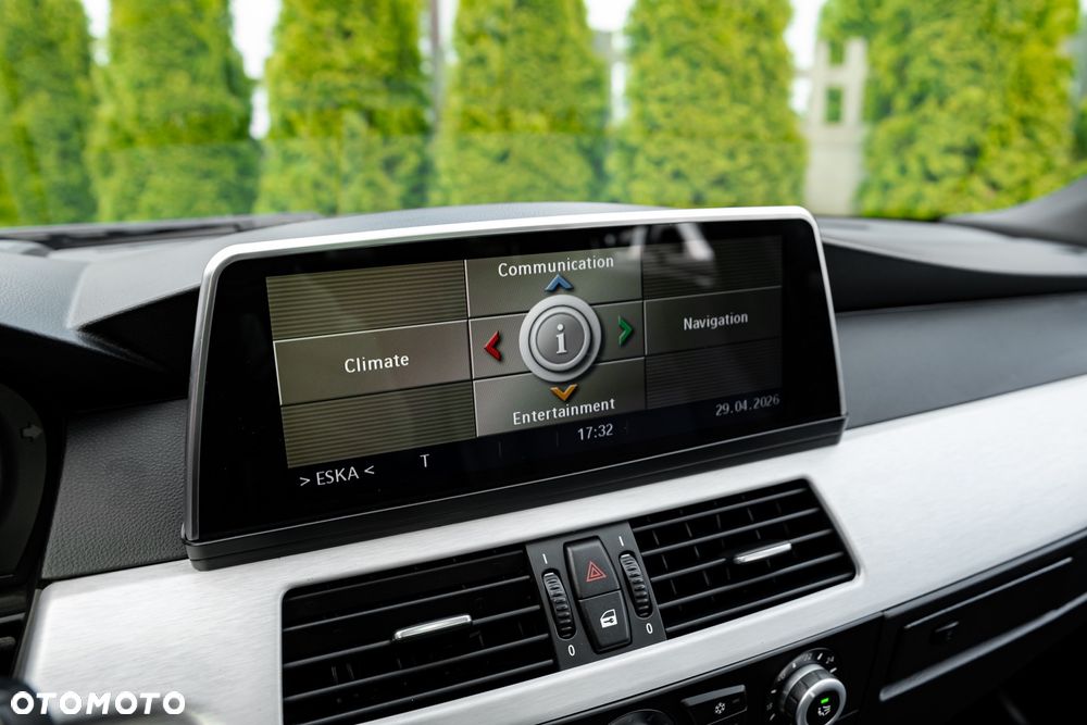 BMW Seria 5 530d xDrive - 31