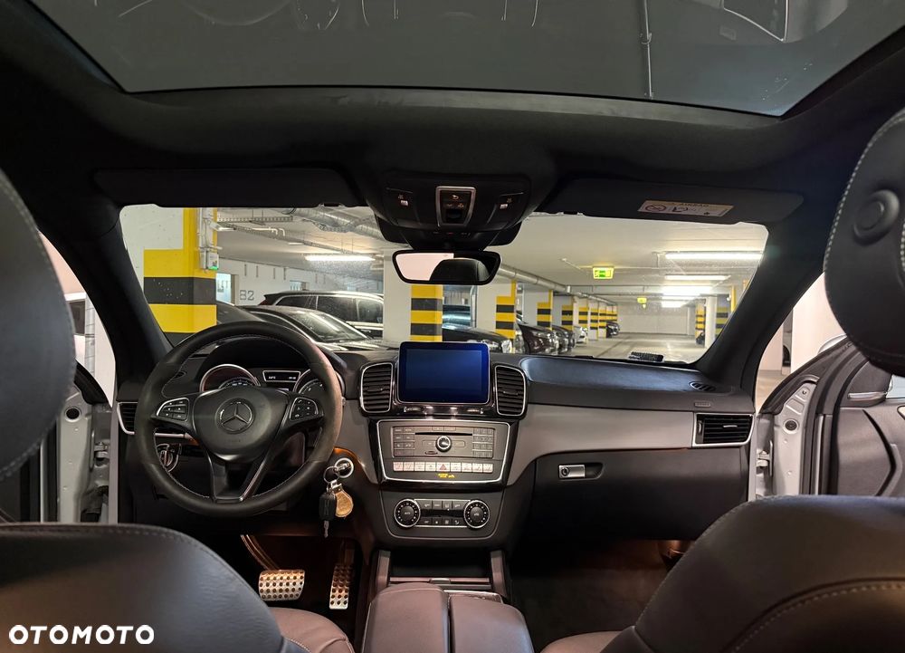 Mercedes-Benz GLE 350 d 4Matic 9G-TRONIC AMG Line - 15
