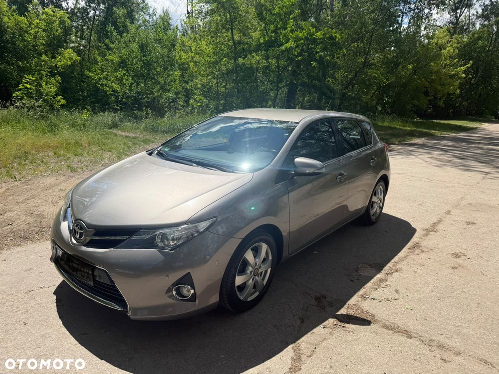 Toyota Auris 1.6 Premium Comfort MS - 1