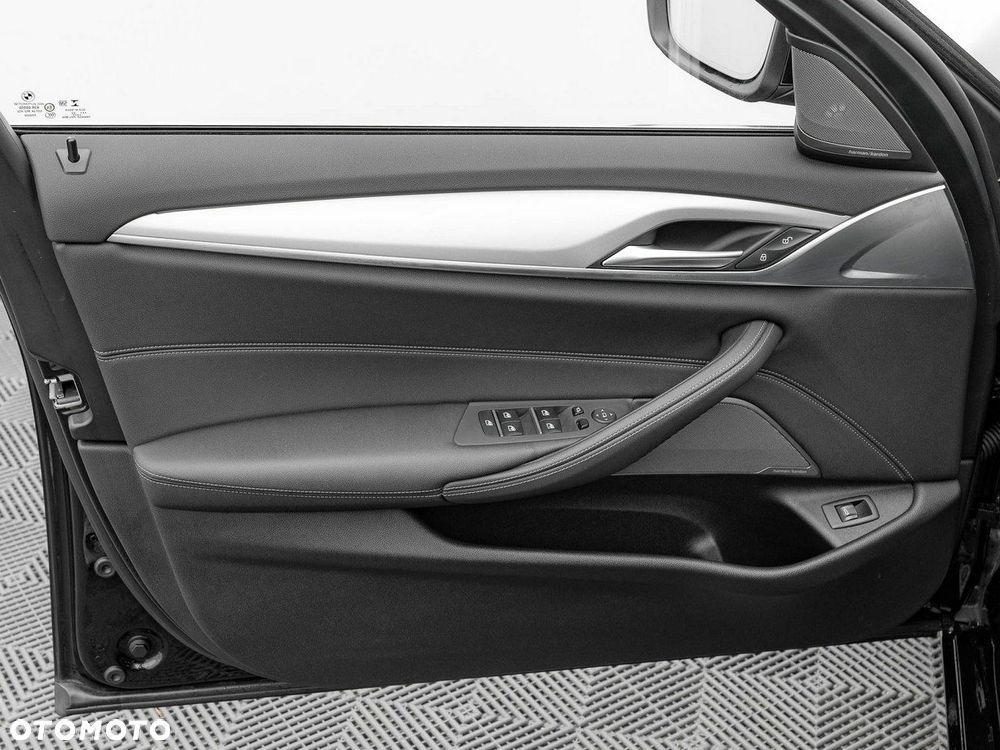 BMW Seria 5 - 13