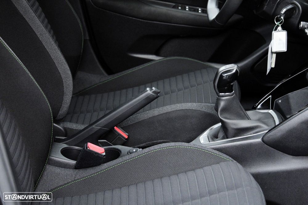 Peugeot 208 1.2 PureTech Active - 19