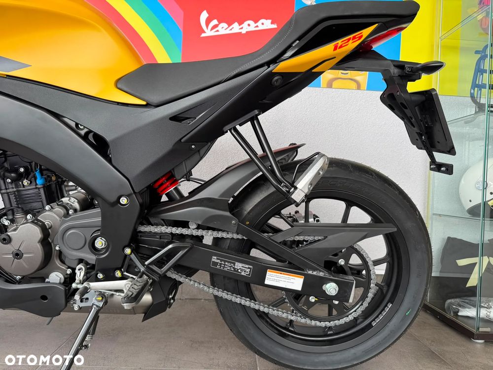Aprilia Tuono - 9