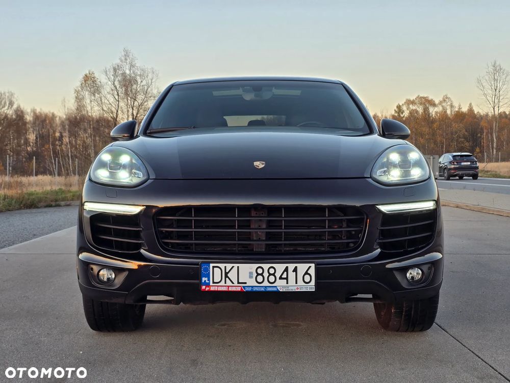 Porsche Cayenne - 32