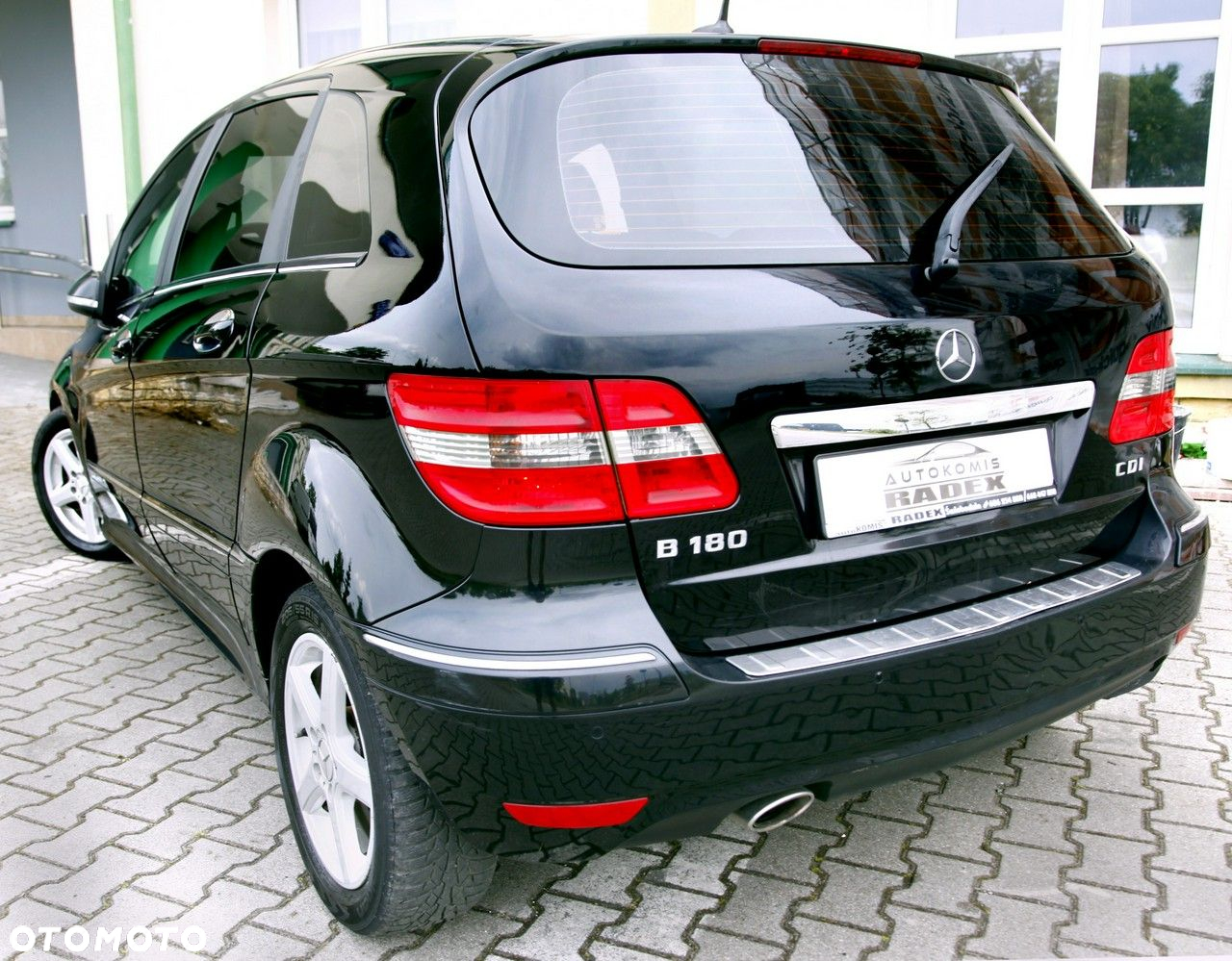 Mercedes-Benz Klasa B 180 CDI Autotronic Special Edition - 24