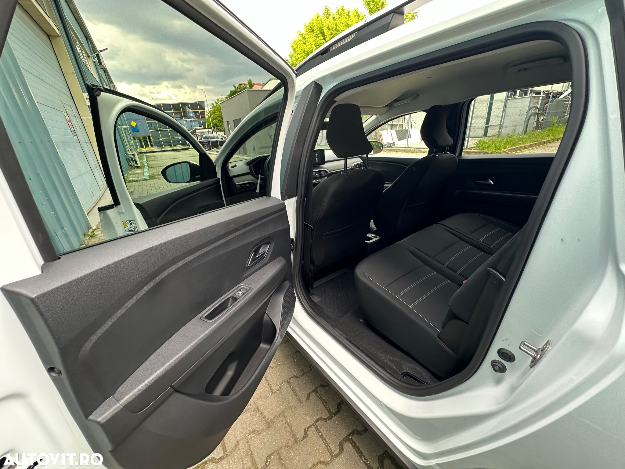 Dacia Jogger 5 locuri TCe 110 Essential - 17