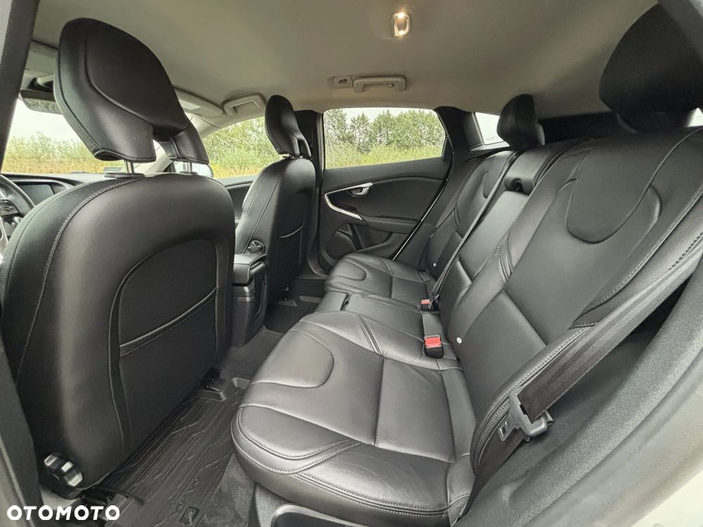 Volvo V40 D3 Drive-E Inscription - 18