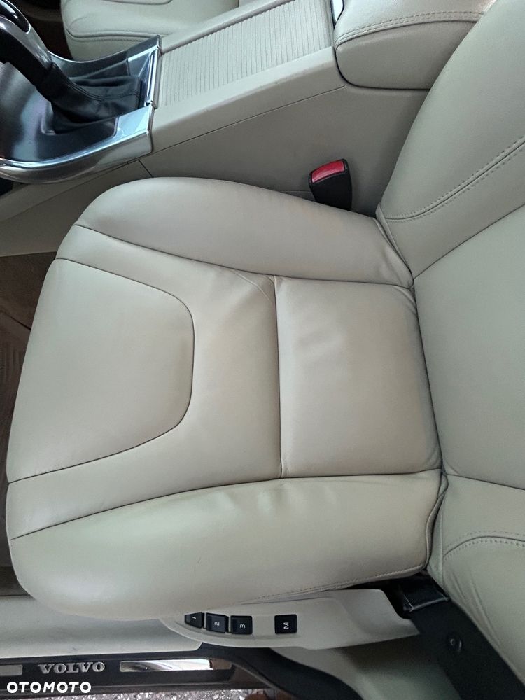 Volvo XC 60 D4 AWD Summum - 14