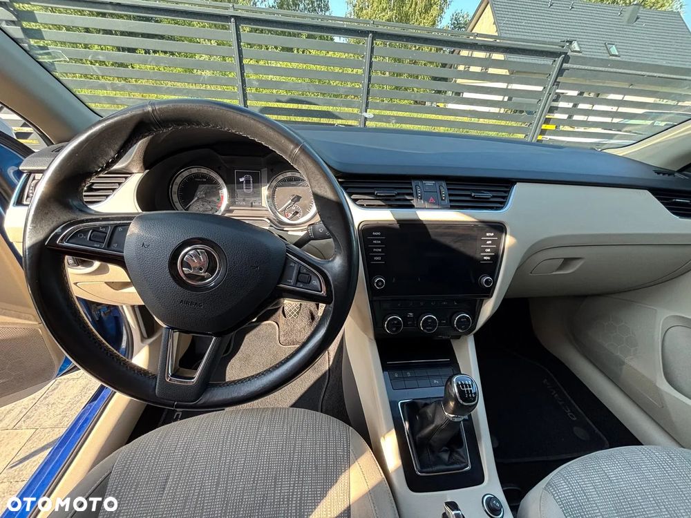 Skoda Octavia 2.0 TDI SCR Ambition - 7