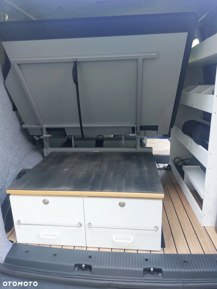 Volkswagen Transporter T5 campervan - 5