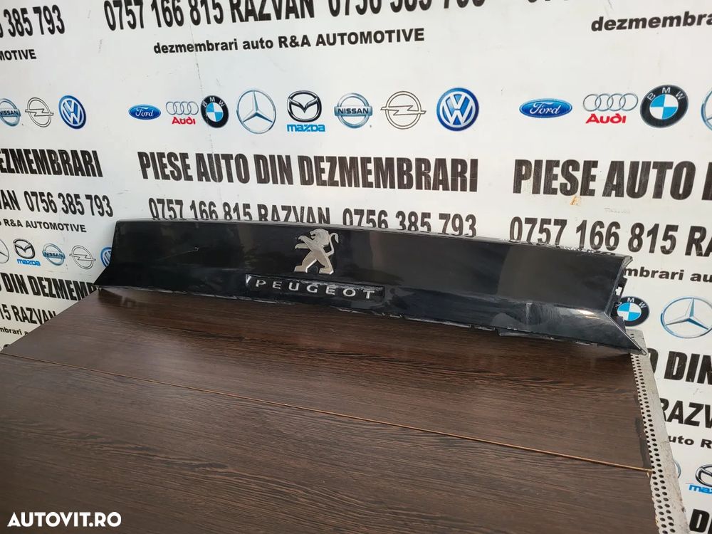 Ornament Haion Hayon Peugeot 5008 Model 2018-2019-2020-2021-2022 - Dezmembrez Peugeot 5008 An 2018- - 4