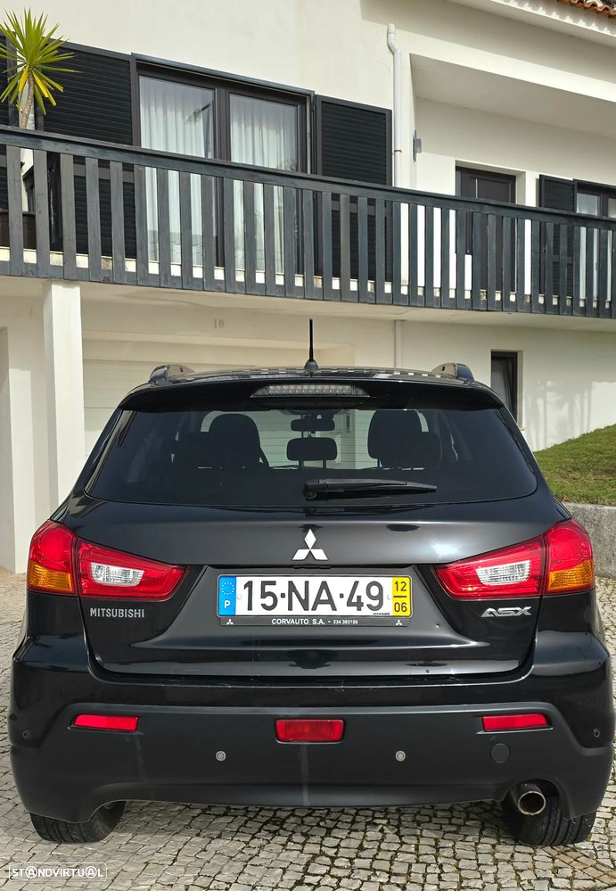 Mitsubishi ASX - 4