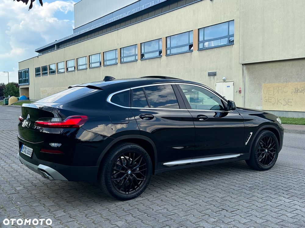 BMW X4 xDrive20d xLine - 12
