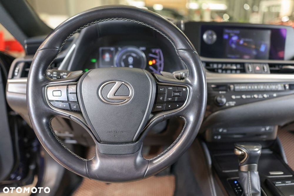Lexus ES - 19