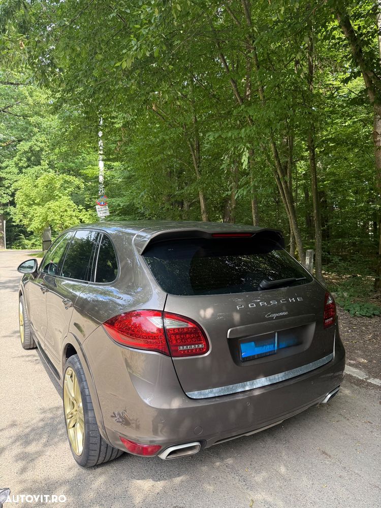 Porsche Cayenne - 11